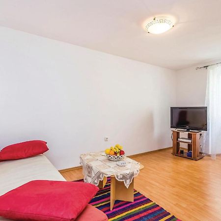 Awesome Apartment In Senj With Wifi エクステリア 写真
