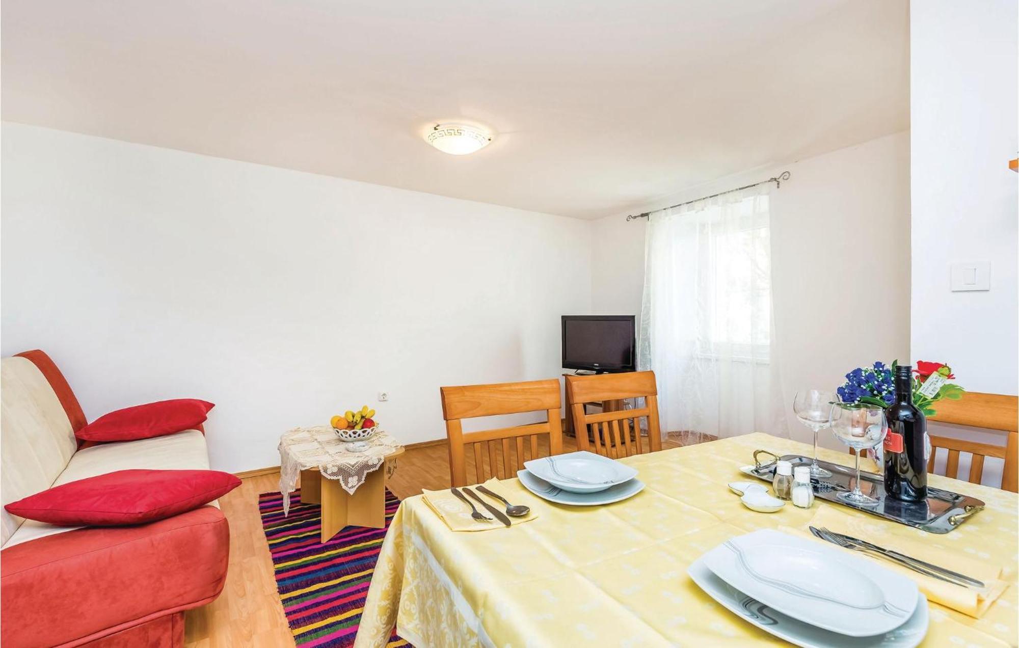 Awesome Apartment In Senj With Wifi エクステリア 写真