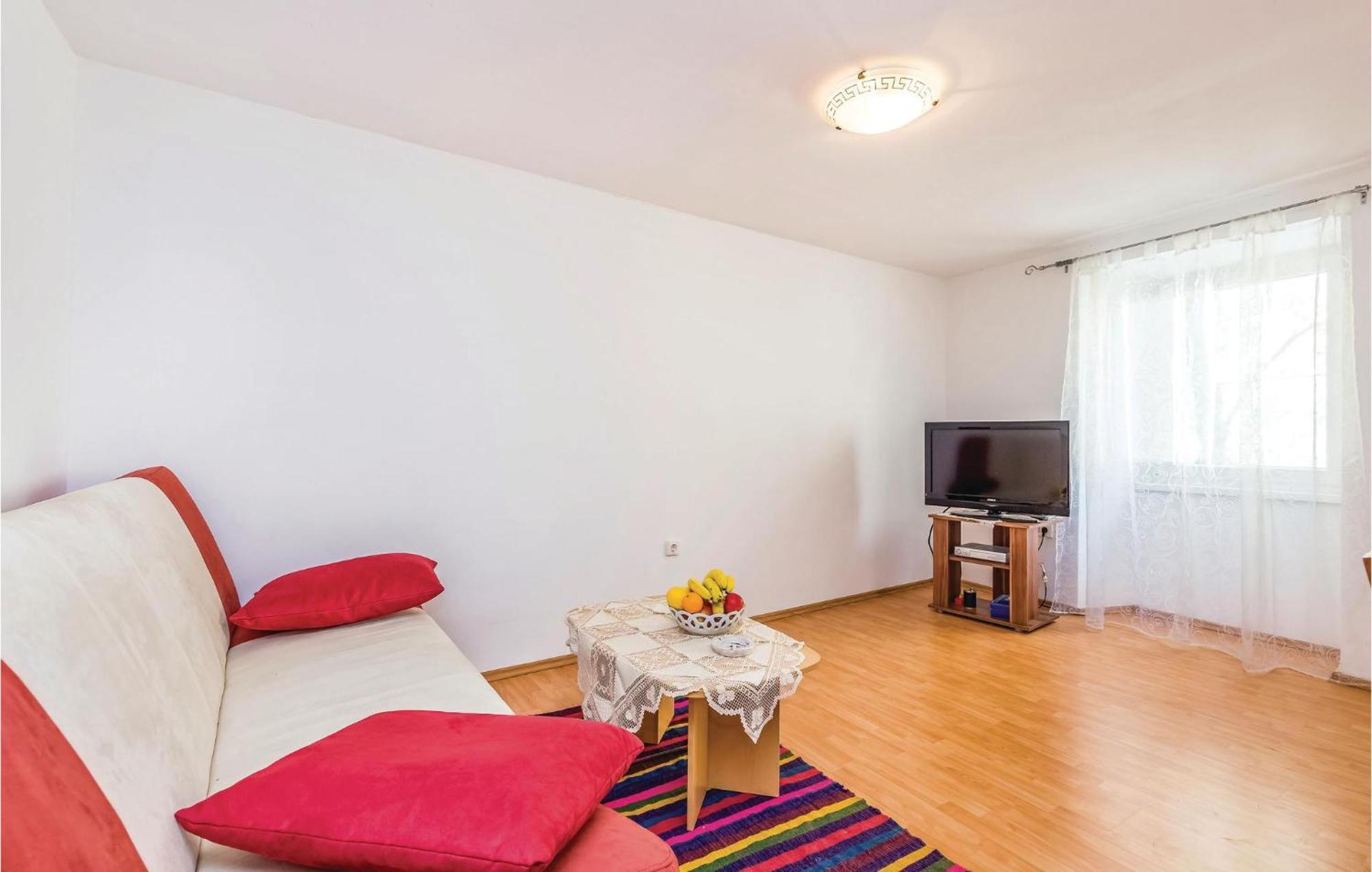 Awesome Apartment In Senj With Wifi エクステリア 写真