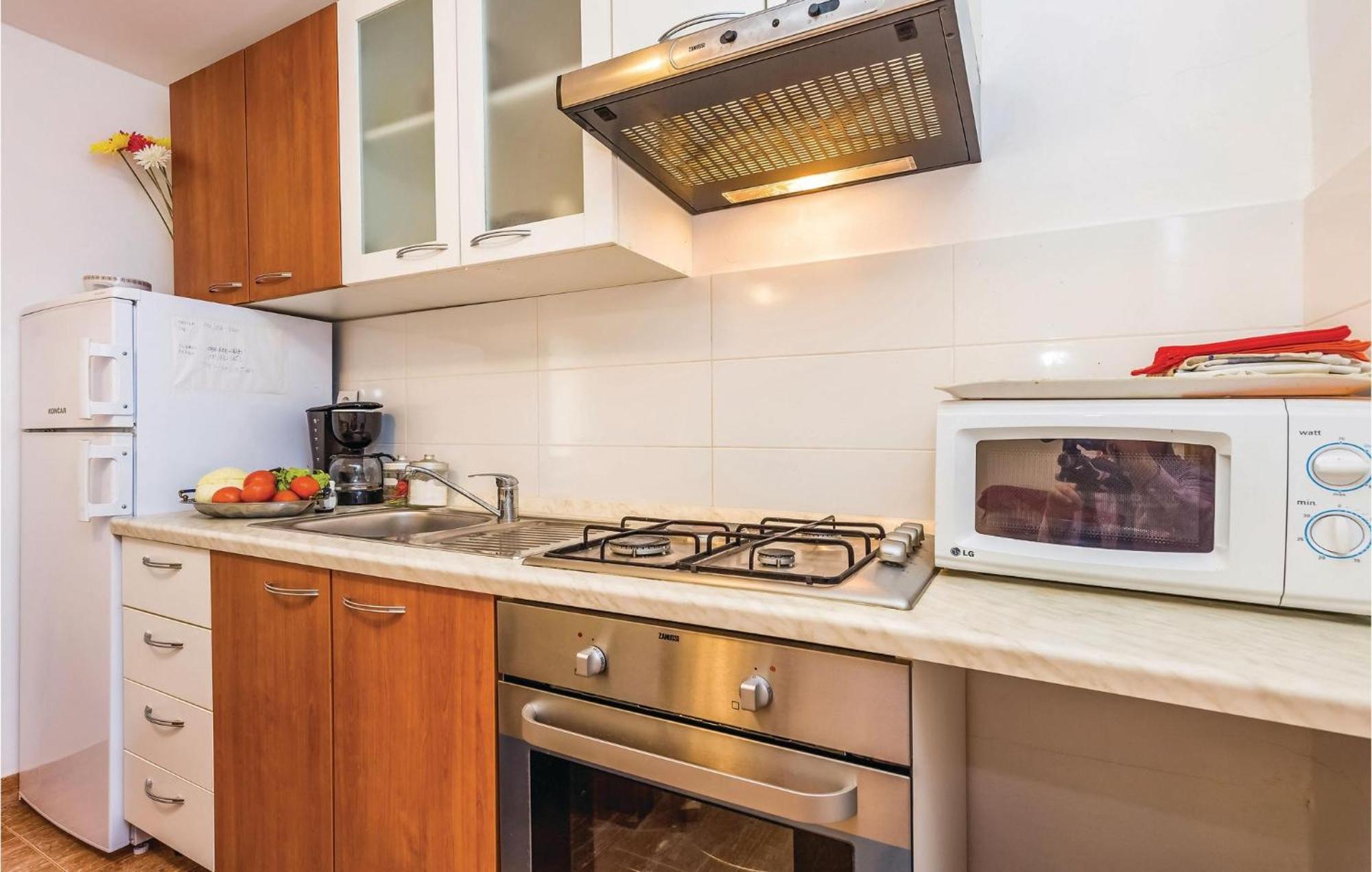 Awesome Apartment In Senj With Wifi エクステリア 写真